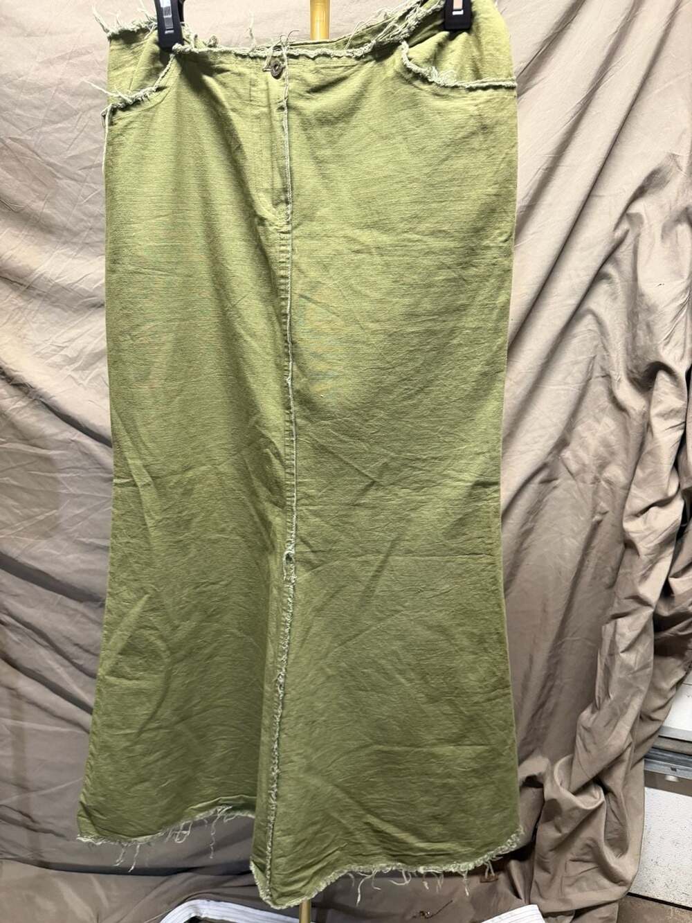 Oboe Olive Green Distressed Frayed Hem Denim Maxi Skirt 17 inches hip to hip